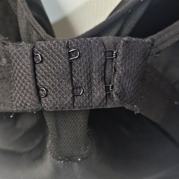 AVIA Max Support Wicking Underwire Sports Bra Size 40DD Molded Supportive Gym - Picture 6 of 9